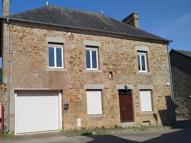 maison de 112m2 à LARCHAMP 3 chambres avec dépendance m² Larchamp