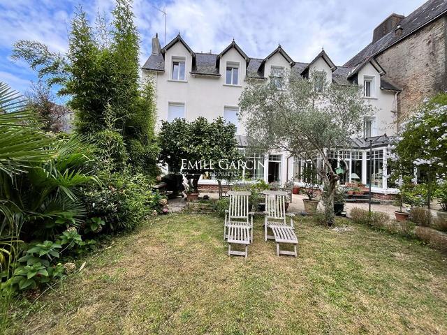 Maison de 11 pièces de luxe en vente à Hennebont, Bretagne