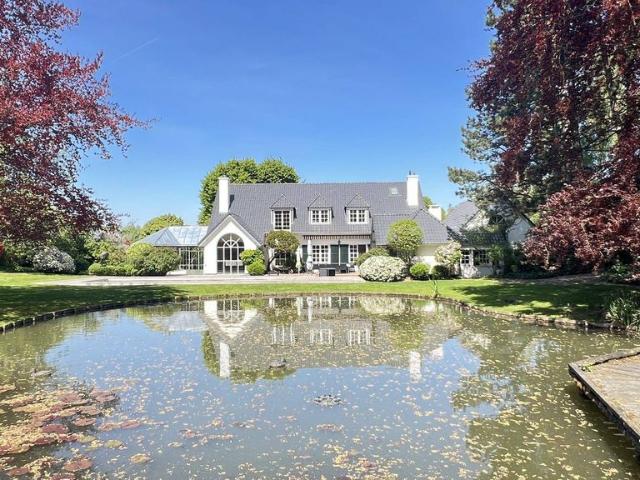 Maison de 11 pièces de luxe en vente à Mérignies, Hauts de France