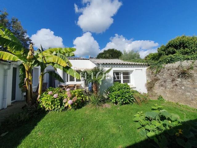 Maison de 11 pièces de luxe en vente à Pont l'Abbé, Bretagne
