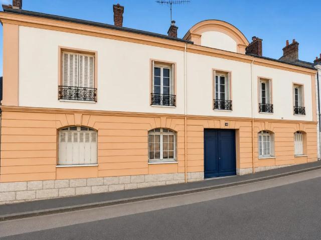 Maison de 11 pièces de 255 m² à Chartres