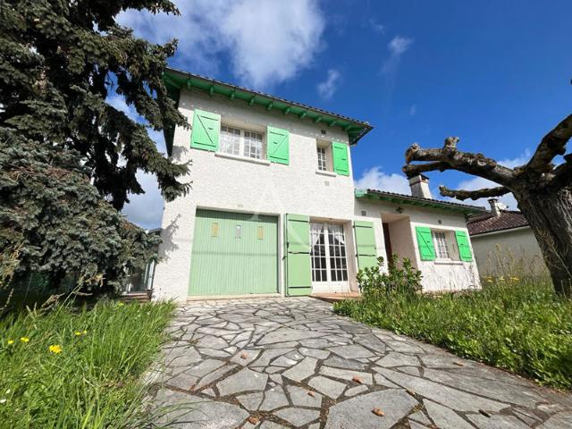 Maison de 128m² environ sur un terrain de 470m²