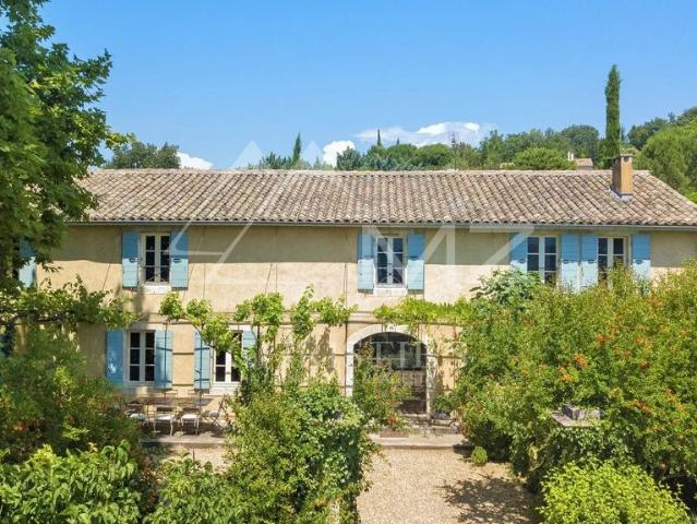 Maison de prestige de 500 m2 en location Goult, France