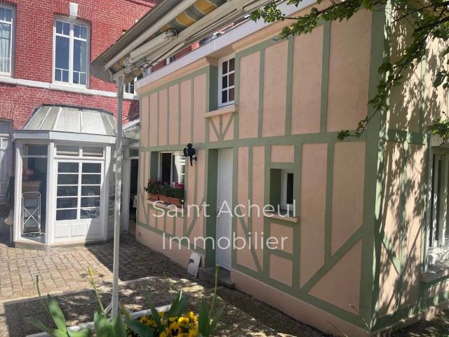 Maison de 12 pièces de luxe en vente à Amiens, France
