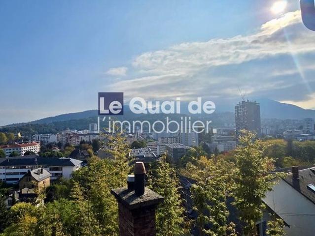 Maison de 12 pièces de luxe en vente à Chambéry, France