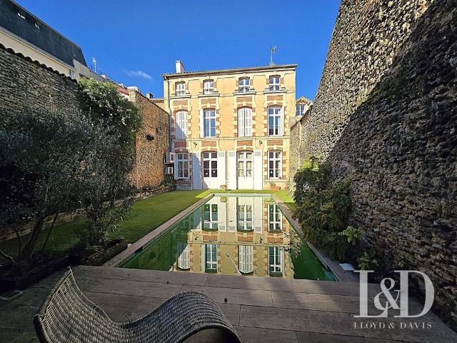 Maison de 12 pièces de luxe en vente à Mont de Marsan, Nouvelle Aquitaine