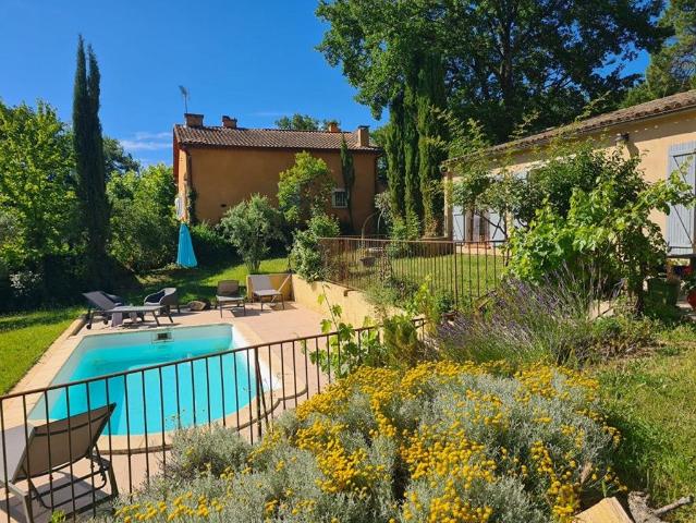 Maison de 12 pièces de luxe en vente à Roussillon, Provence Alpes Côte d'Azur