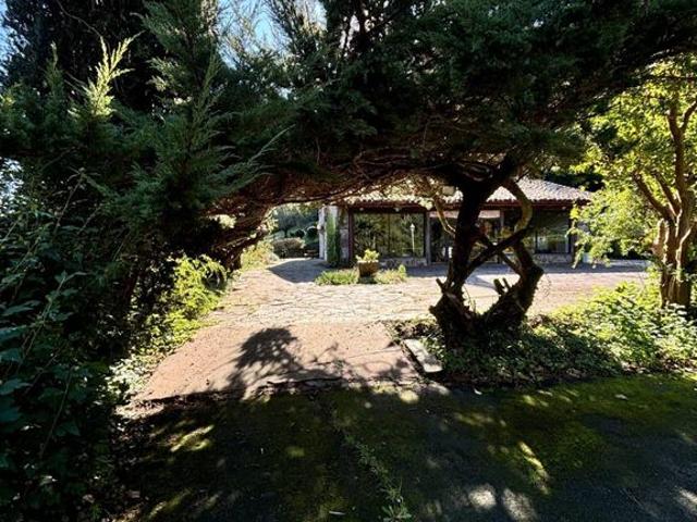Maison de 12 pièces de luxe en vente à Saint Pée sur Nivelle, France