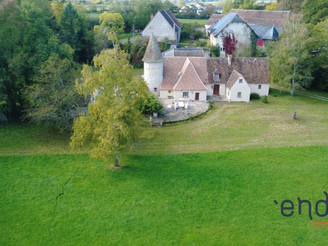 CHATEAU DE 1301 LE VEURDRE ALLIER