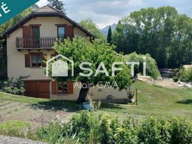 Maison de 134m2 105 m2 loi carrez sur 1159 m2 de terrain