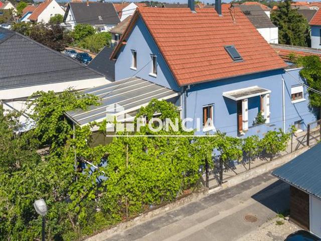 Maison de 139,34 m² et dépendance studio duplex de 24,35 m² sur 4 ares de terrain LINGOLSHEIM