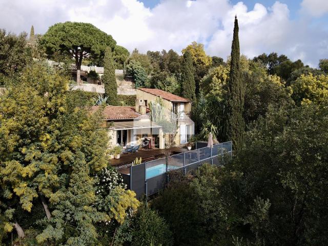 Maison de 130 m2 avec dépendance Bormes les Mimosas