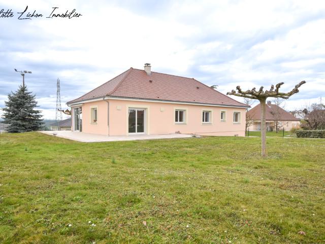 maison de 133 m2 habitable 4 chambres sous sol de 132 m2 terrain de 2 735 m2