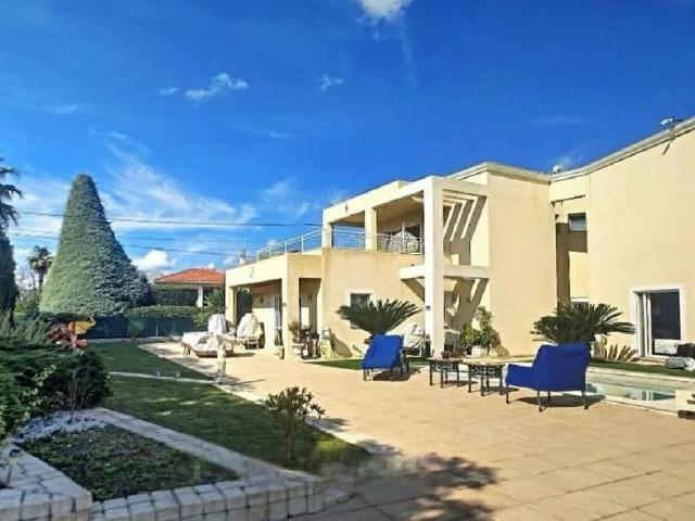 Maison de 13 pièces de luxe en vente à Cagnes sur Mer, Provence Alpes Côte d'Azur