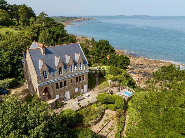Maison de 13 pièces de luxe en vente à Perros Guirec, France