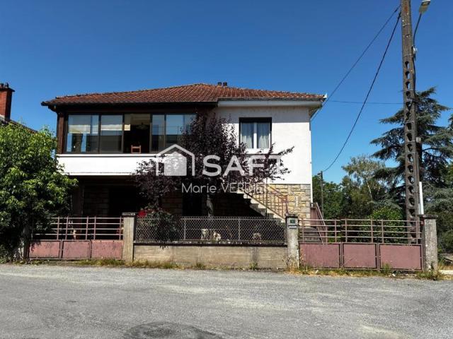 Maison de 140 m2 au centre de Montbazens