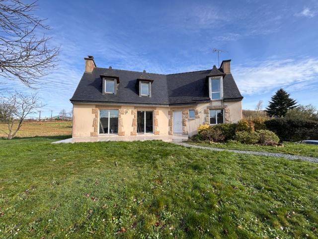 Maison de 140m2 à louer sur Hénon