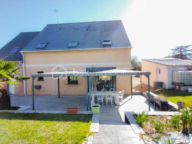 Maison de 142 m² avec piscine 5 chambres 53320 Loiron Ruillé