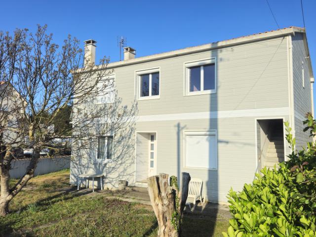 MAISON DE 151 M2 HABITABLES, PROCHE BOURG !