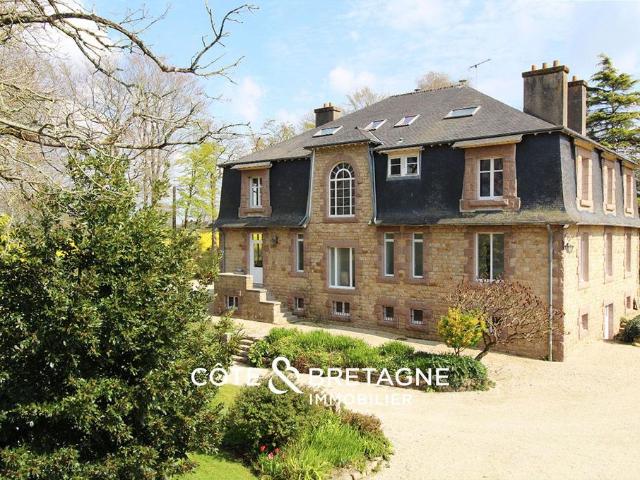 Prestigieux château de 407 m2 en vente Tonquédec, Bretagne