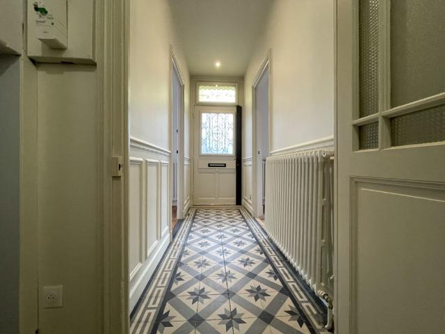 Maison de 15 pièces de luxe en vente à Compiègne, France