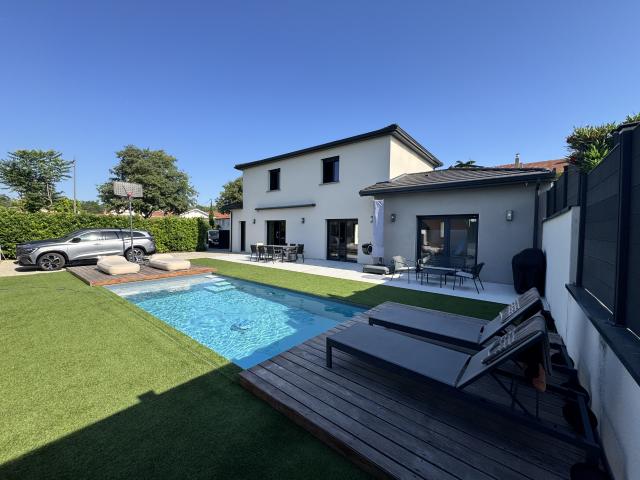 Maison de 167 m2 sur 557 m2 de terrain
