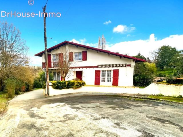 Maison de 160 m2 sur Terrain de 1052 m2