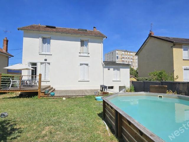 Maison de 160 m² avec jardin et piscine 4 chambres, Chalon. 160m² Chalon sur Saône
