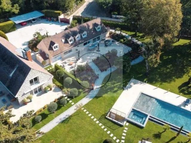 Maison de 16 pièces de luxe en vente à Samoreau, France