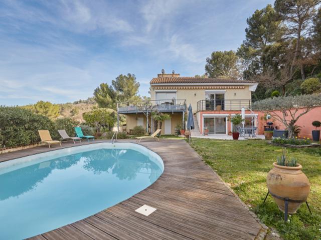 Maison familiale T6 au calme avec vues d'exception sans vis