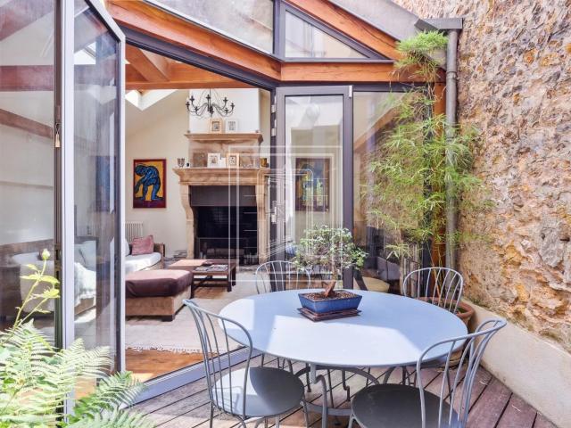 Maison de 175m2, 4ch, extérieurs, parking