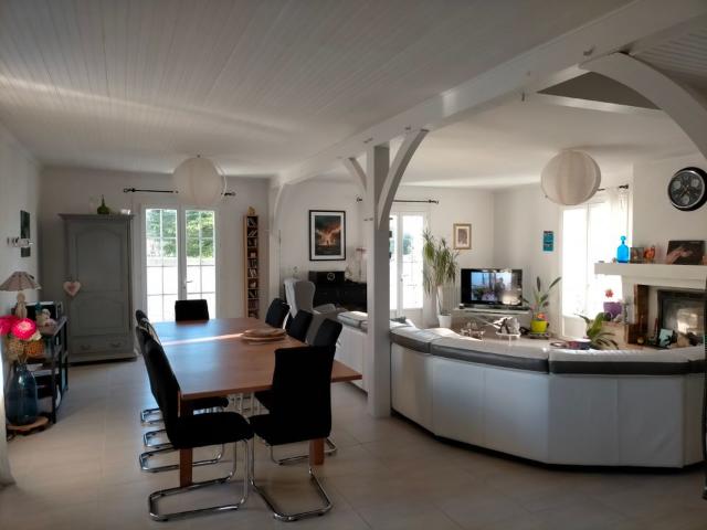 Maison de 175m2 à louer sur Bussac sur Charente
