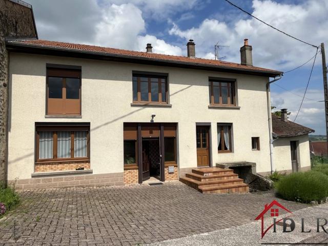 Maison de 170 m² habitables avec dépendances Terrains 1163m²