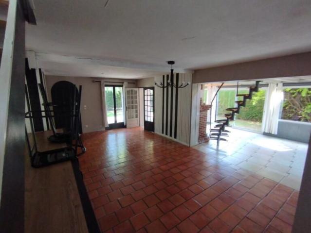 Maison de 170m2 à louer sur Cairon