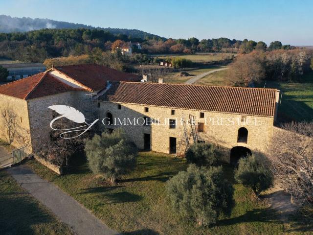Maison de 18 chambres de luxe en vente à Sorgues, Provence Alpes Côte d'Azur
