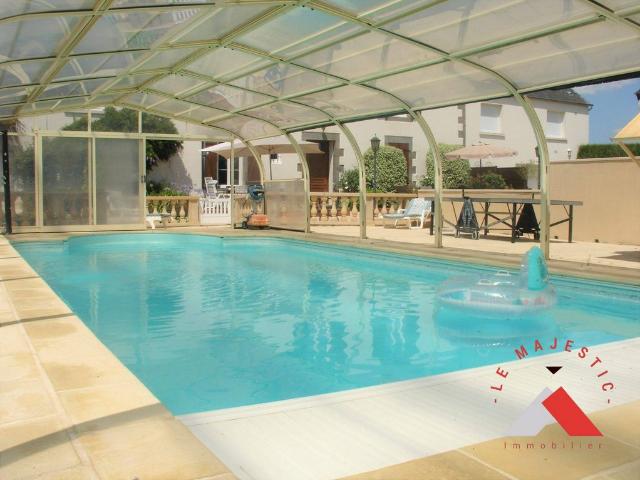 Maison de 18 pièces de luxe en vente à Dol de Bretagne, Bretagne