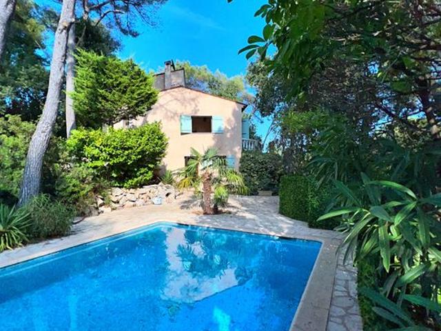 Maison de 209m2 à louer sur Tourrettes sur Loup