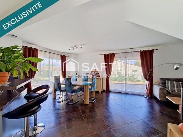 Maison de 2011, 4 chambres, garage, sous sol de 45 m² sur terrain de 380 m²