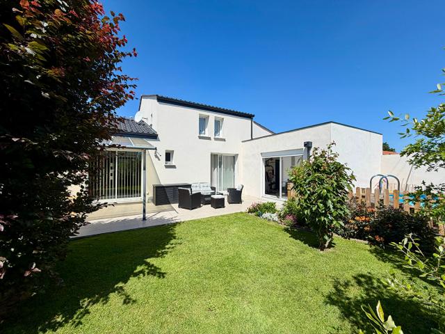 Maison de 2020 115 m2 + 15 m2 d'annexe