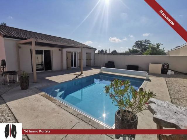 Maison de 2021 avec trois chambres et piscine
