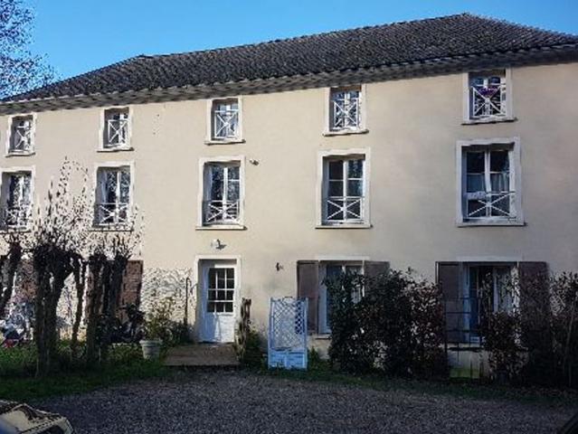 Maison de 20 pièces de luxe en vente à Gasny, Normandie
