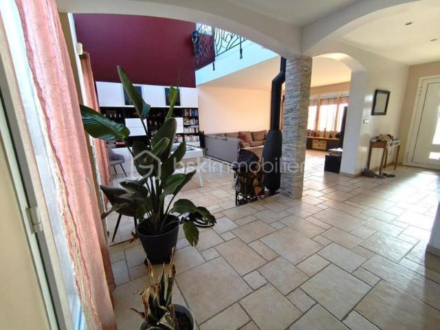 Maison de 210m2 avec piscine