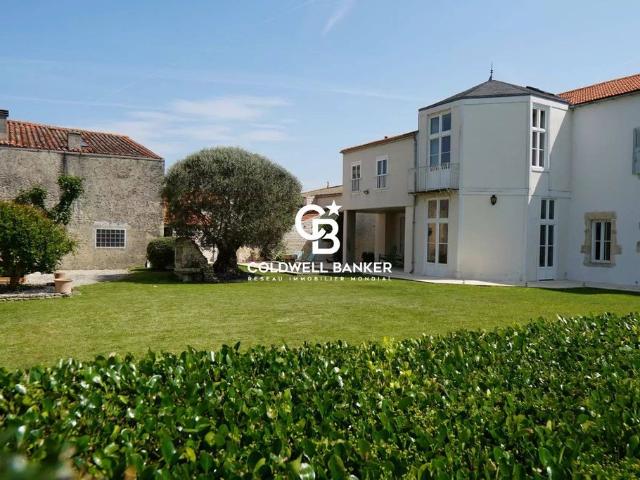 Maison de 21 pièces de luxe en vente à Aigrefeuille d'Aunis, France
