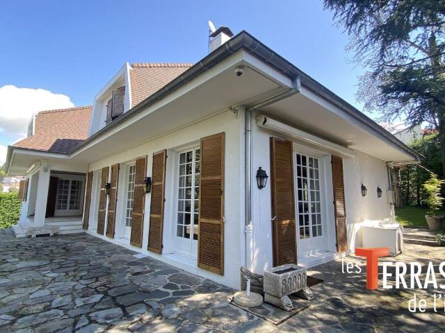 Maison de 233m2 sur 1736m2 de terrain clos