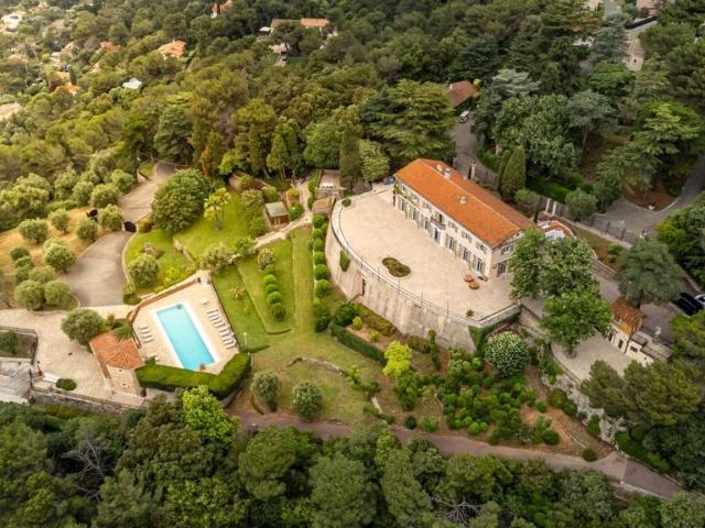 Maison de 25 pièces de luxe en vente à Villefranche sur Mer, Provence Alpes Côte d'Azur