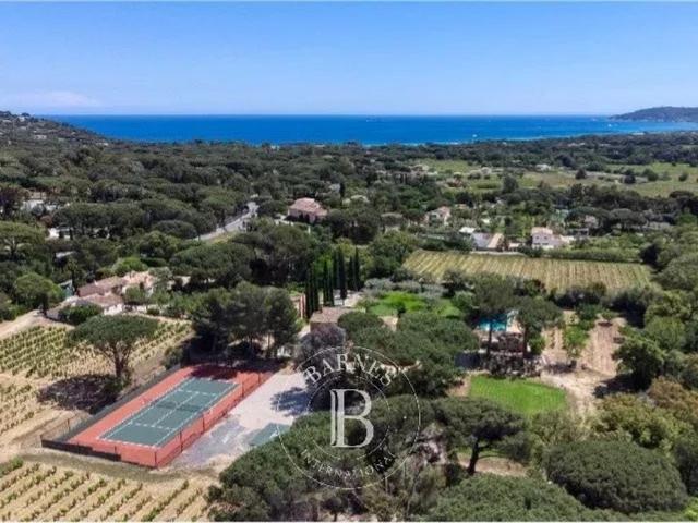 Maison de 25 pièces de luxe en vente à Saint Tropez, France