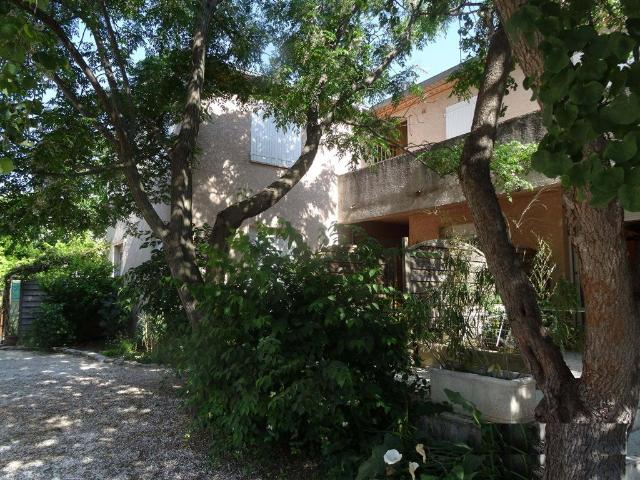 Maison de 26 pièces de luxe en vente à Rodilhan, Occitanie