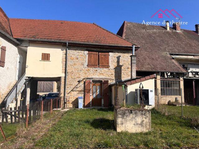 Maison de 2 appartements + Terrain