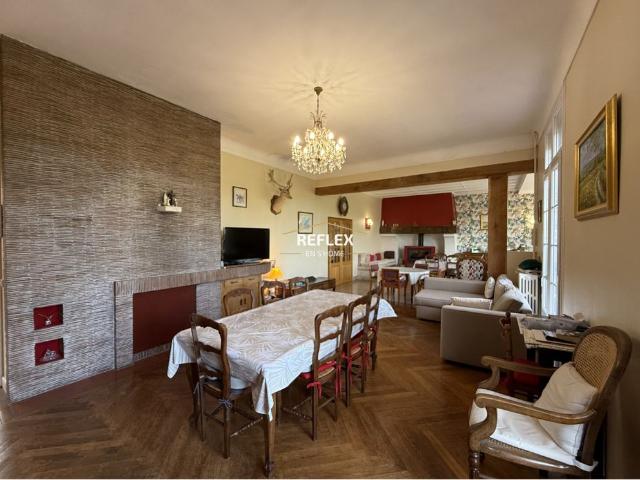 Maison de 30 pièces de luxe en vente à Hangest sur Somme, Hauts de France