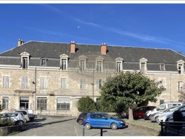 Maison de 35 pièces de luxe en vente à Villefranche de Rouergue, Occitanie